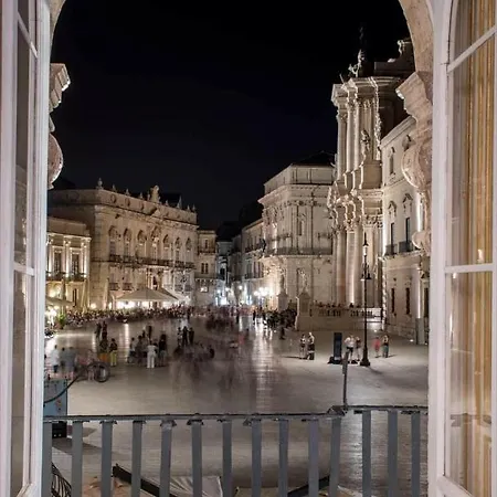 Ortigia Charme Piazza Duomo Appartement Syracuse Buitenkant foto